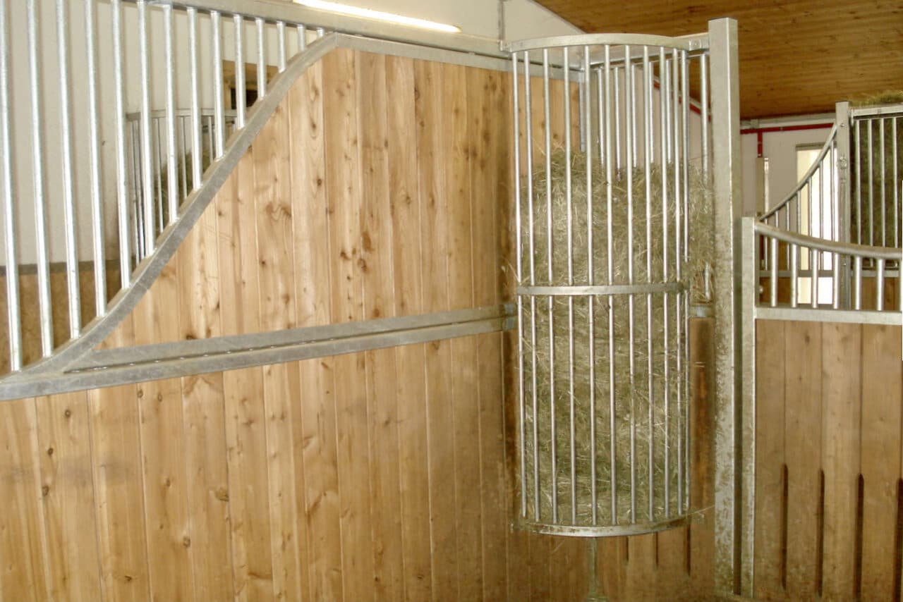Corner hay rack Hau Pferdesport